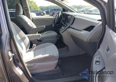 2018 Toyota Sienna L 7 Passenger из США, поврежденный, VIN 5TDZZ3DCXJS910093